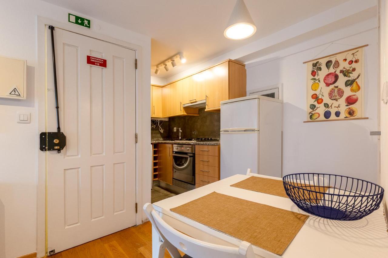 Contemporary Apartment In Chiado 3 Lisboa Екстериор снимка